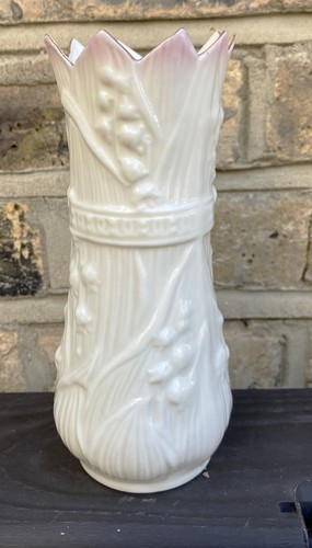 Vintage belleek lily the - vintage,, of