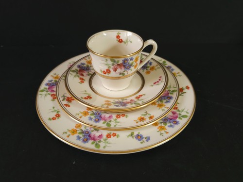 Coxon belleek fine - fine, china