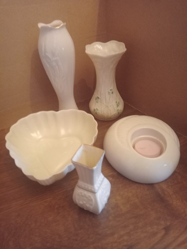 Belleek five pieces very - belleek,, (very
