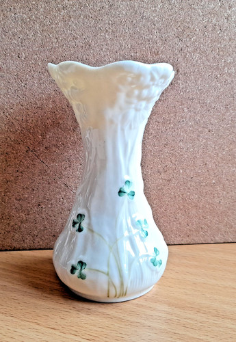 Vintage belleek daisy - belleek, spill