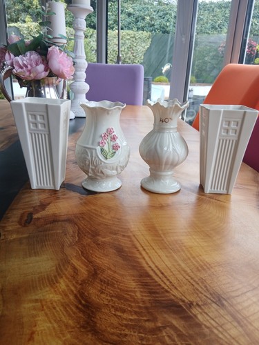 Pieces small vases belleek - small,