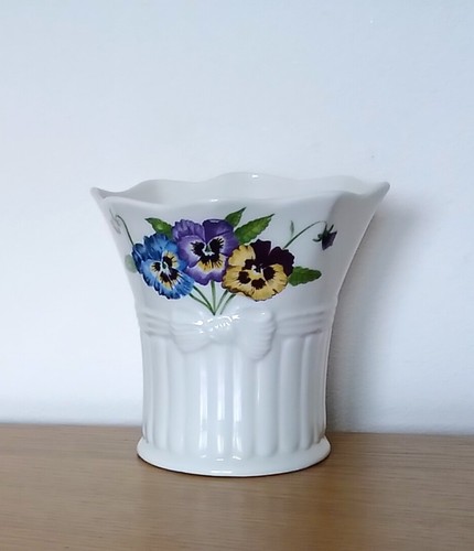 Beautiful vintage belleek - vintage,