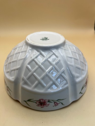 Belleek bowl high 15 - belleek, bowl,