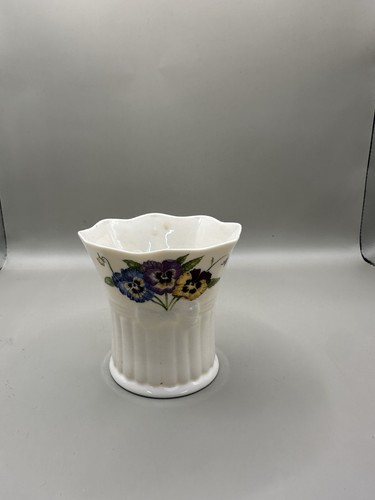 Beautiful vintage belleek - vintage,
