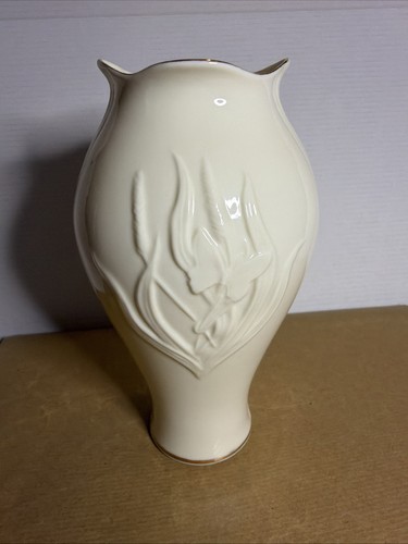 Vintage belleek 16cm vase made - vase,